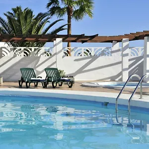 https://apartamentos-las-vistas-de-lanzarote.in-canary-islands.com